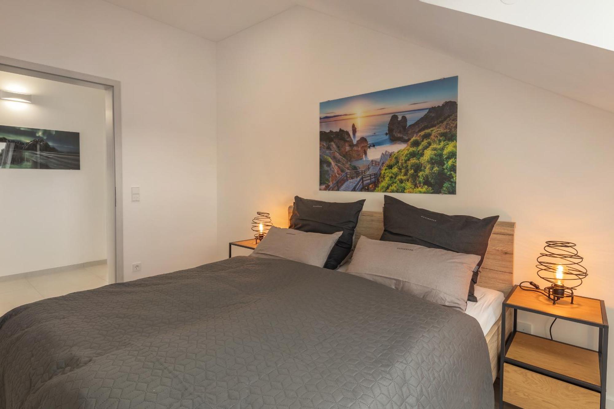 Sweethome - Poing Apartments Ngoại thất bức ảnh