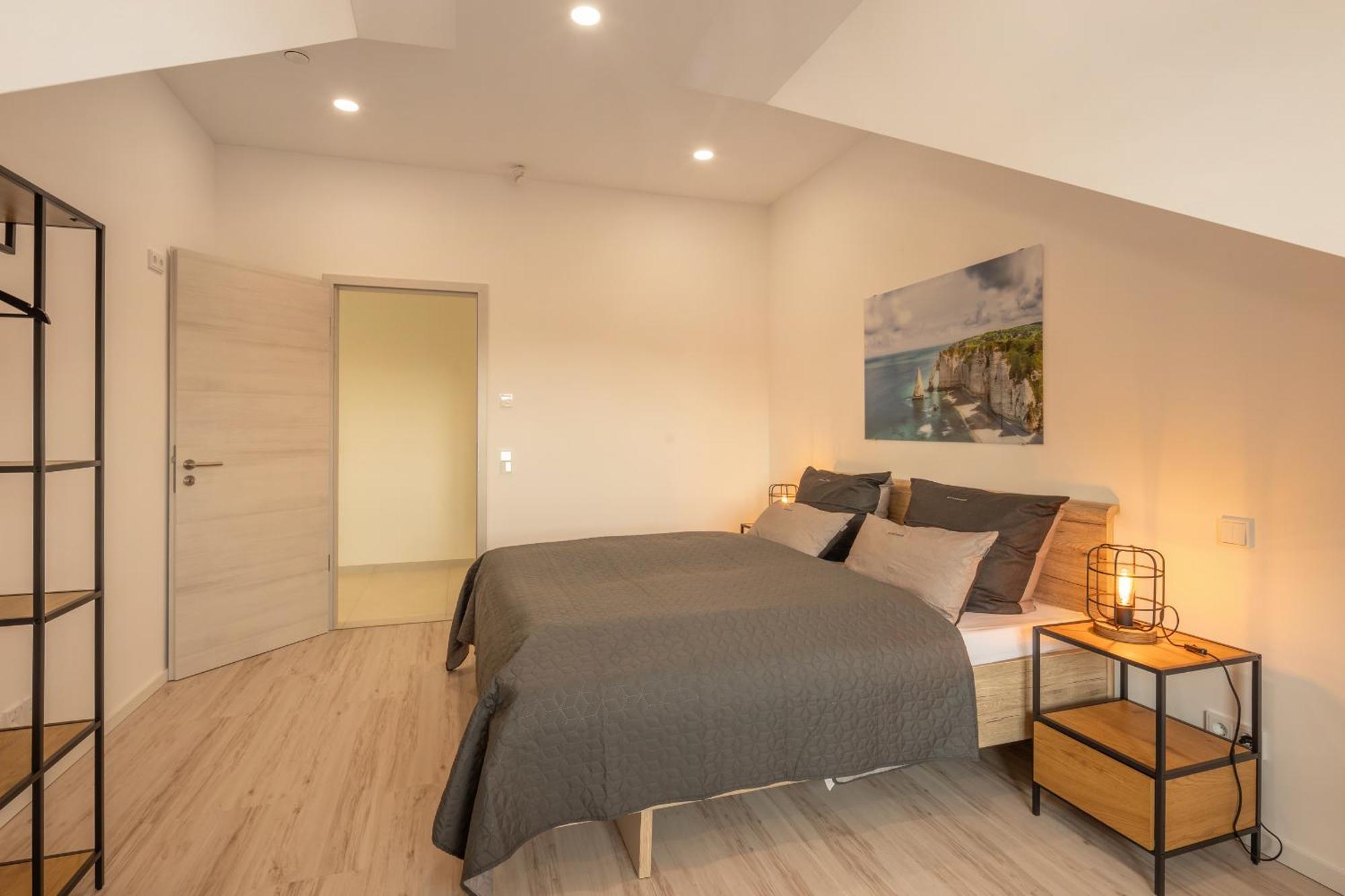 Sweethome - Poing Apartments Ngoại thất bức ảnh
